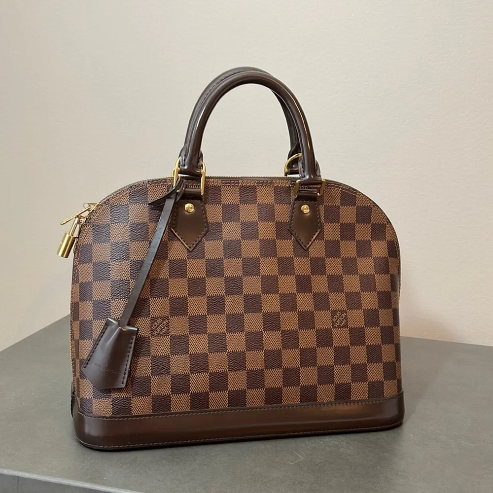 Louis Vuitton Alma PM Damier Ebene! ♥️ - Picture 1 of 15